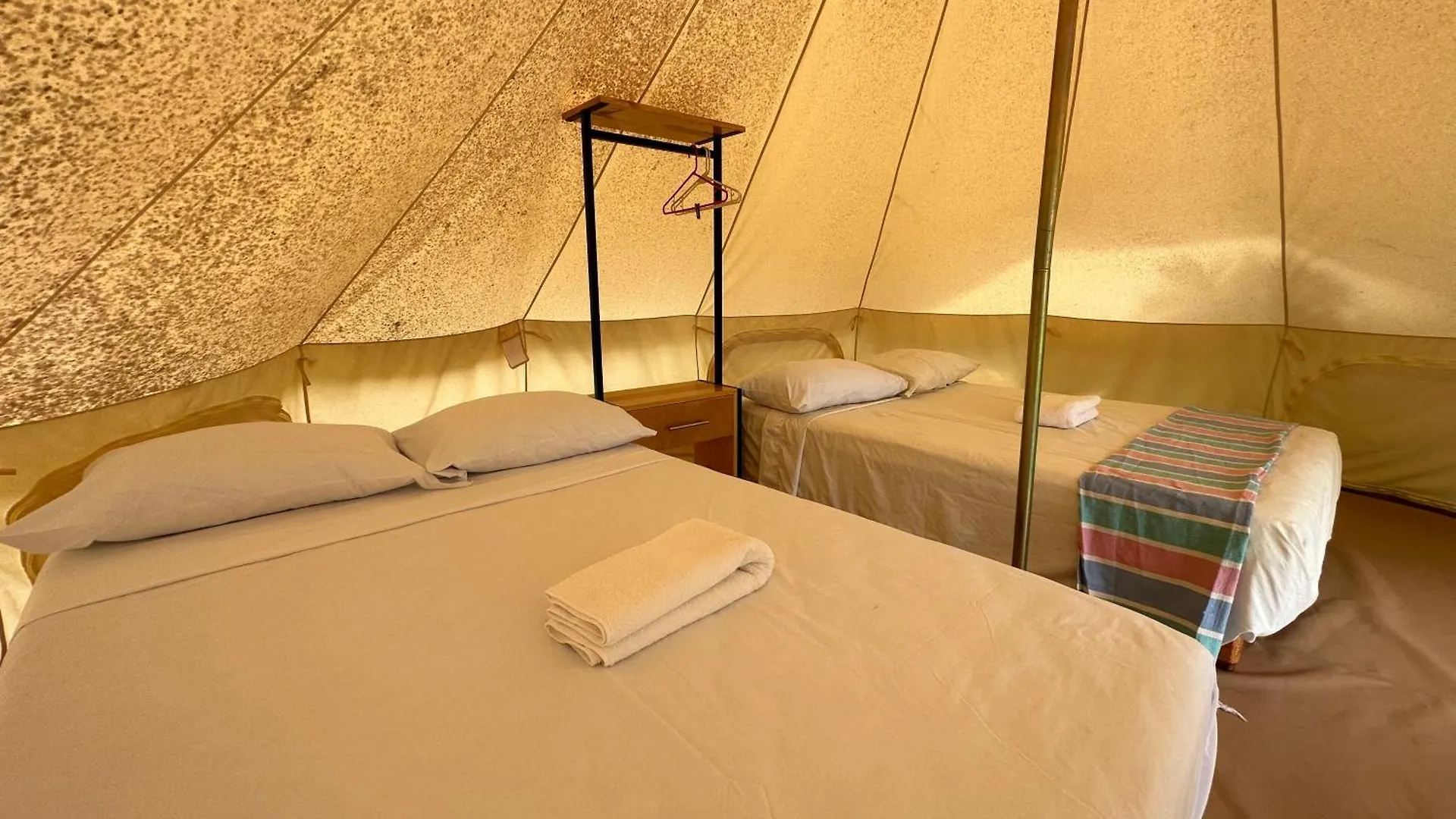 Luigi'S Glamping Hotel Bacalar
